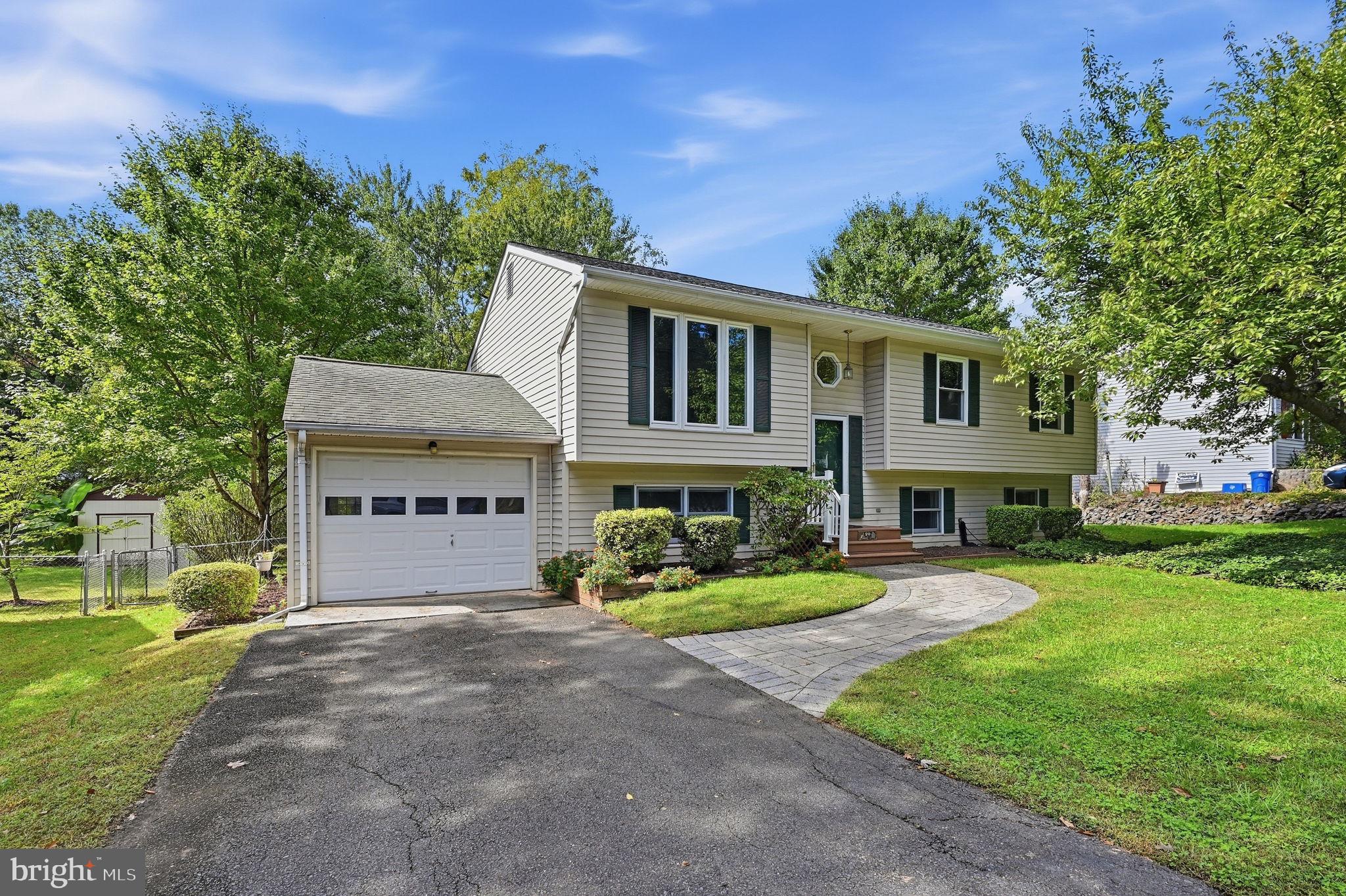 20 FISHBACK COURT
