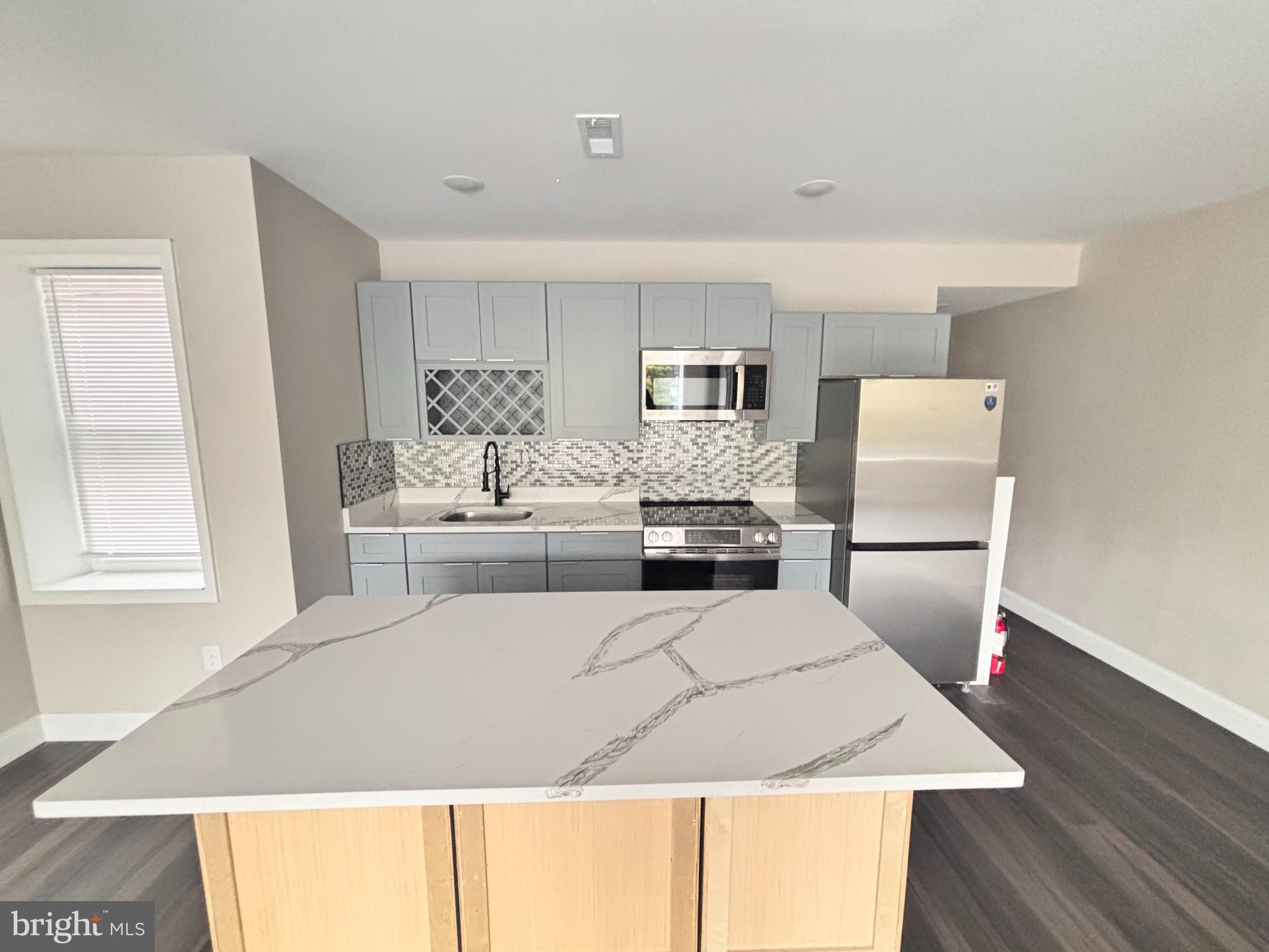 OVERBROOK - Residential Lease