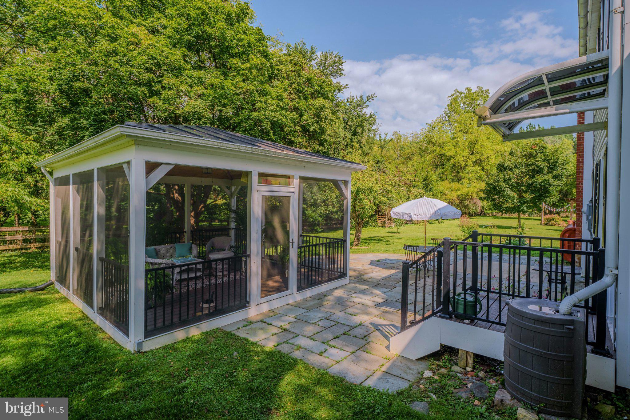 1150 POPLAR ROW LANE