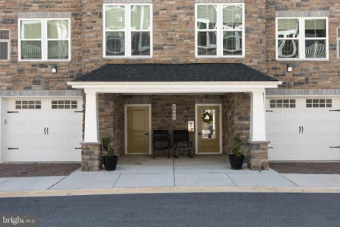 MLS: MDHW2068322