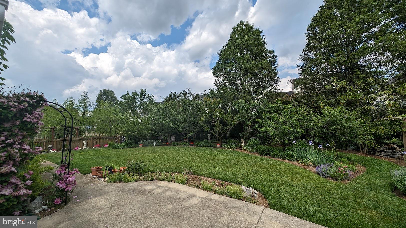 CLOVER RIDGE - Residential