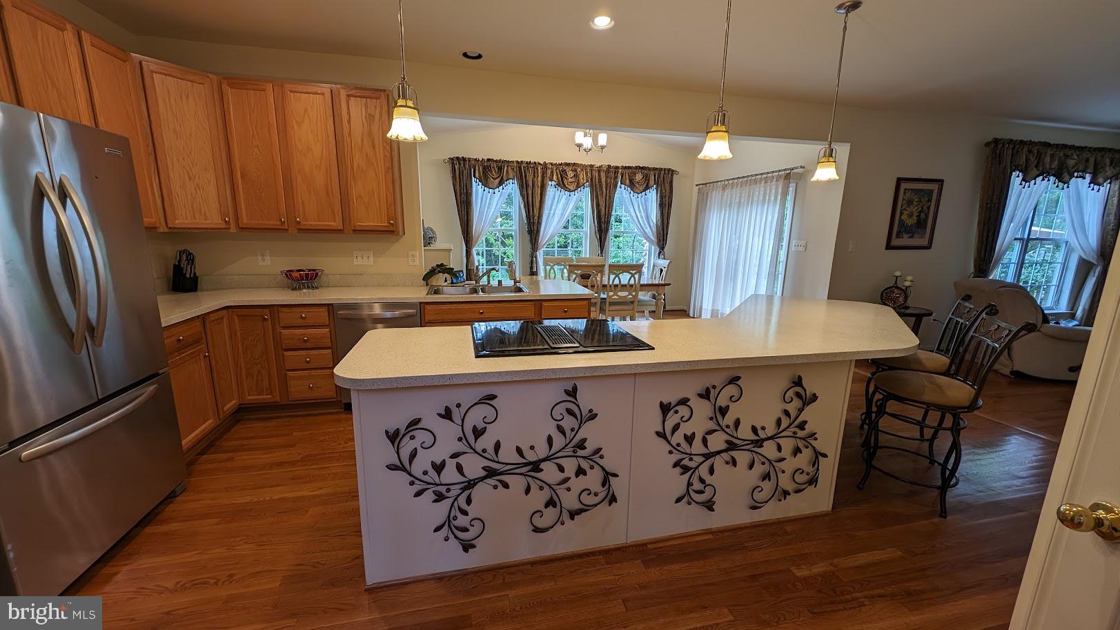 CLOVER RIDGE - Residential