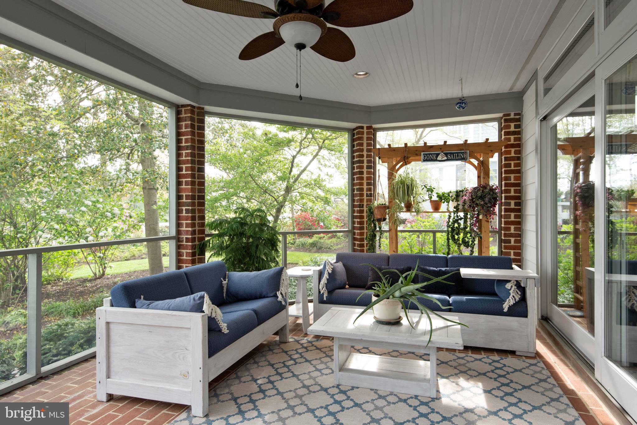 MAGOTHY BEACH - Residential