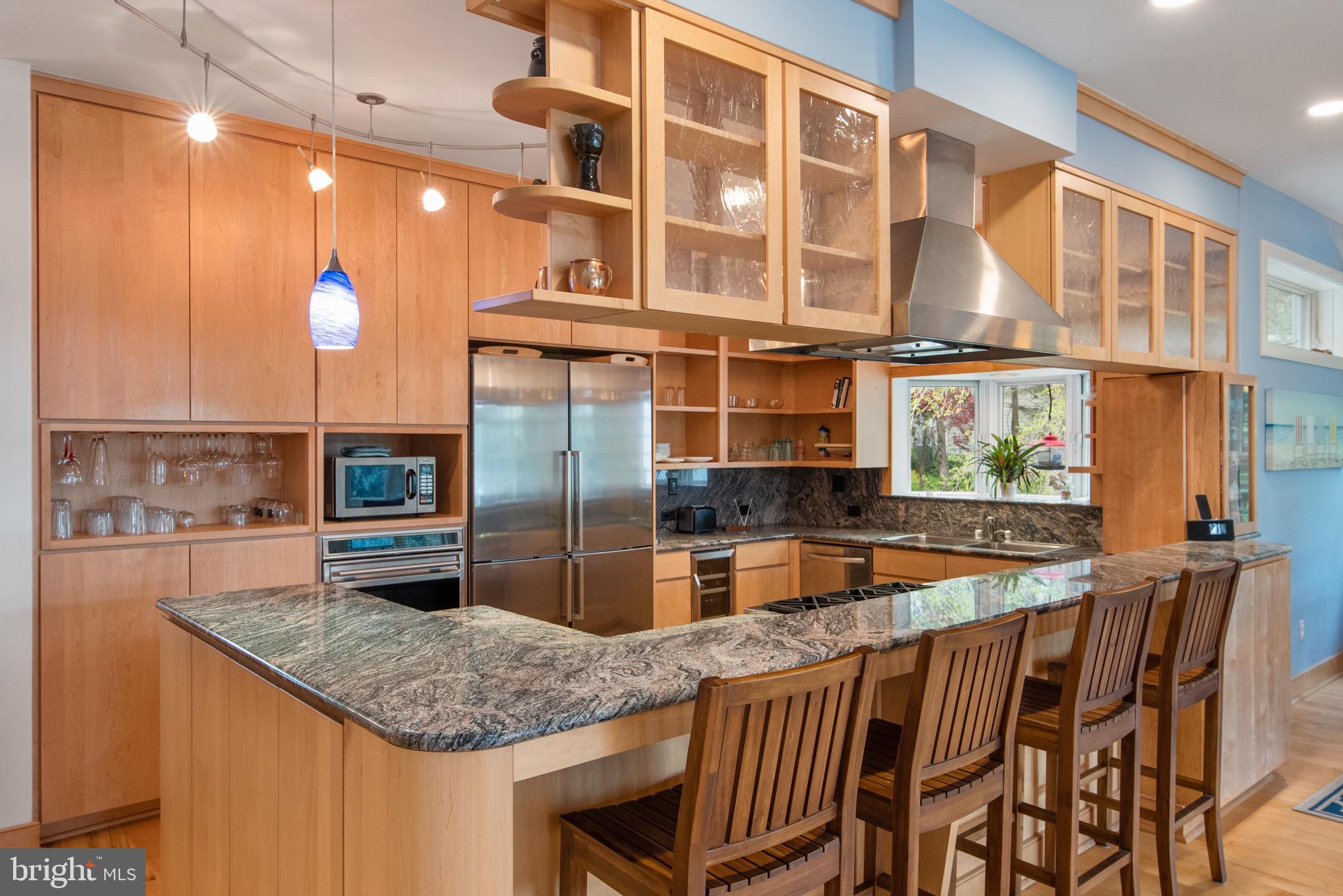 MAGOTHY BEACH - Residential