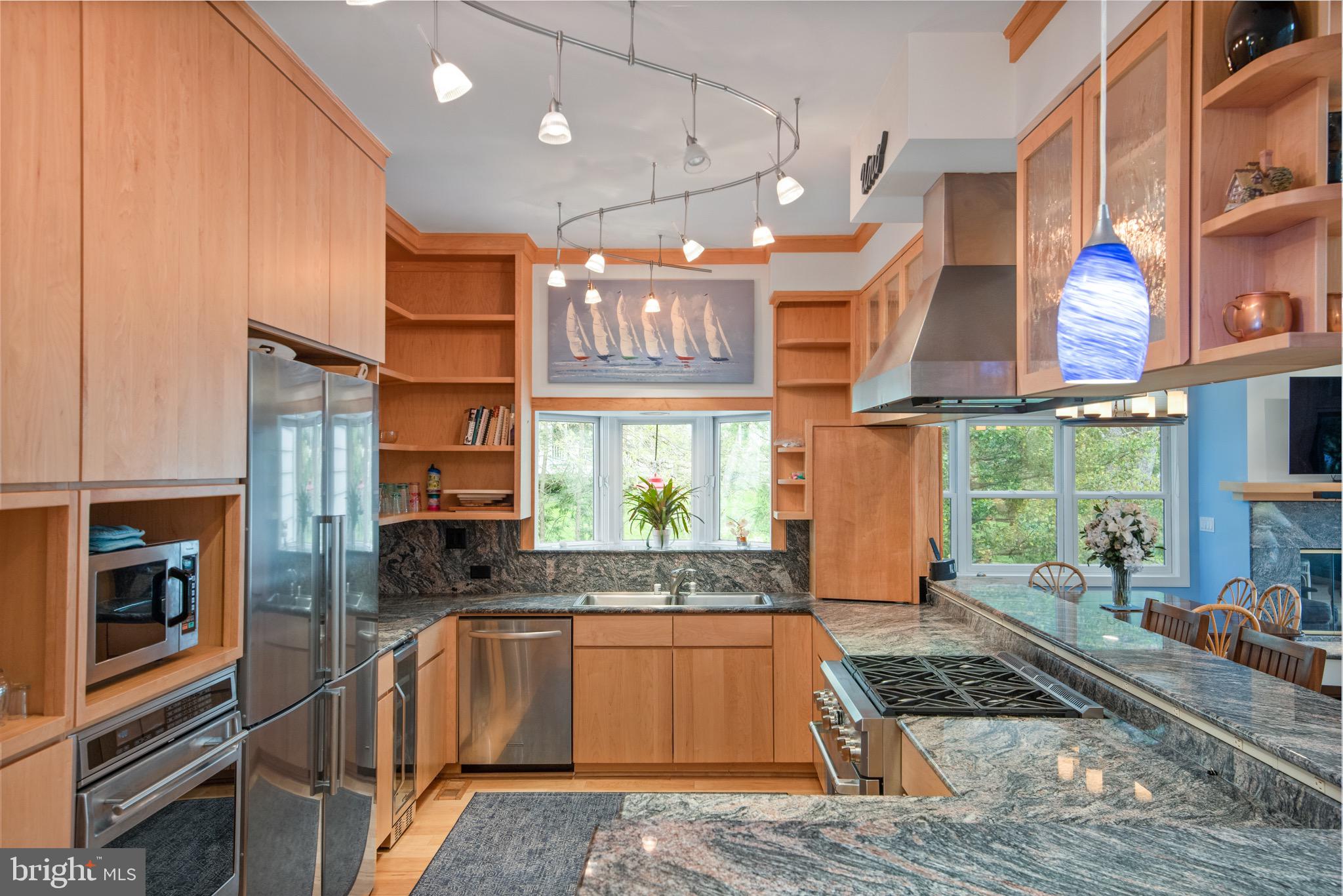 MAGOTHY BEACH - Residential