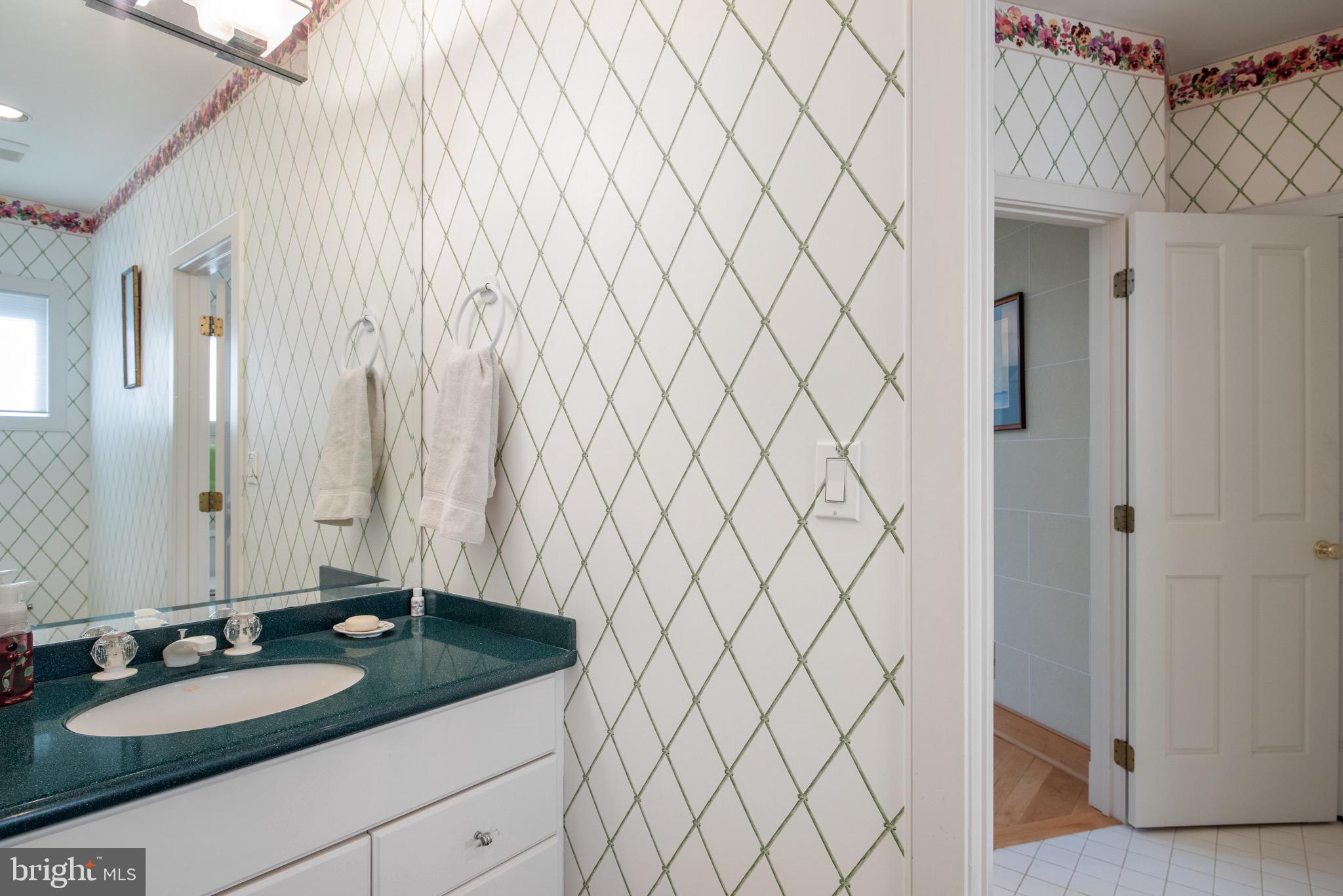 MAGOTHY BEACH - Residential