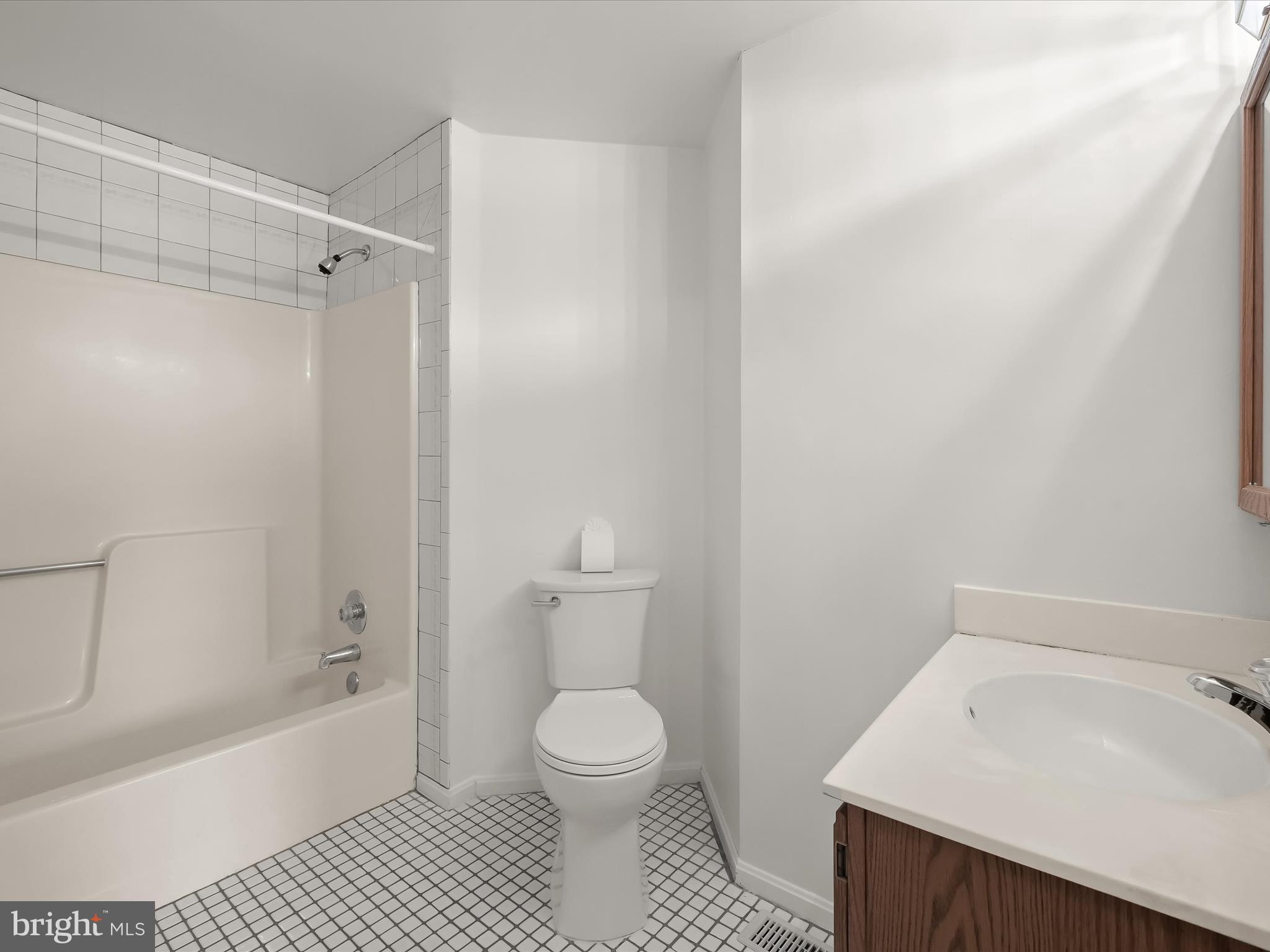 MOUNTVILLE MANOR - Residential