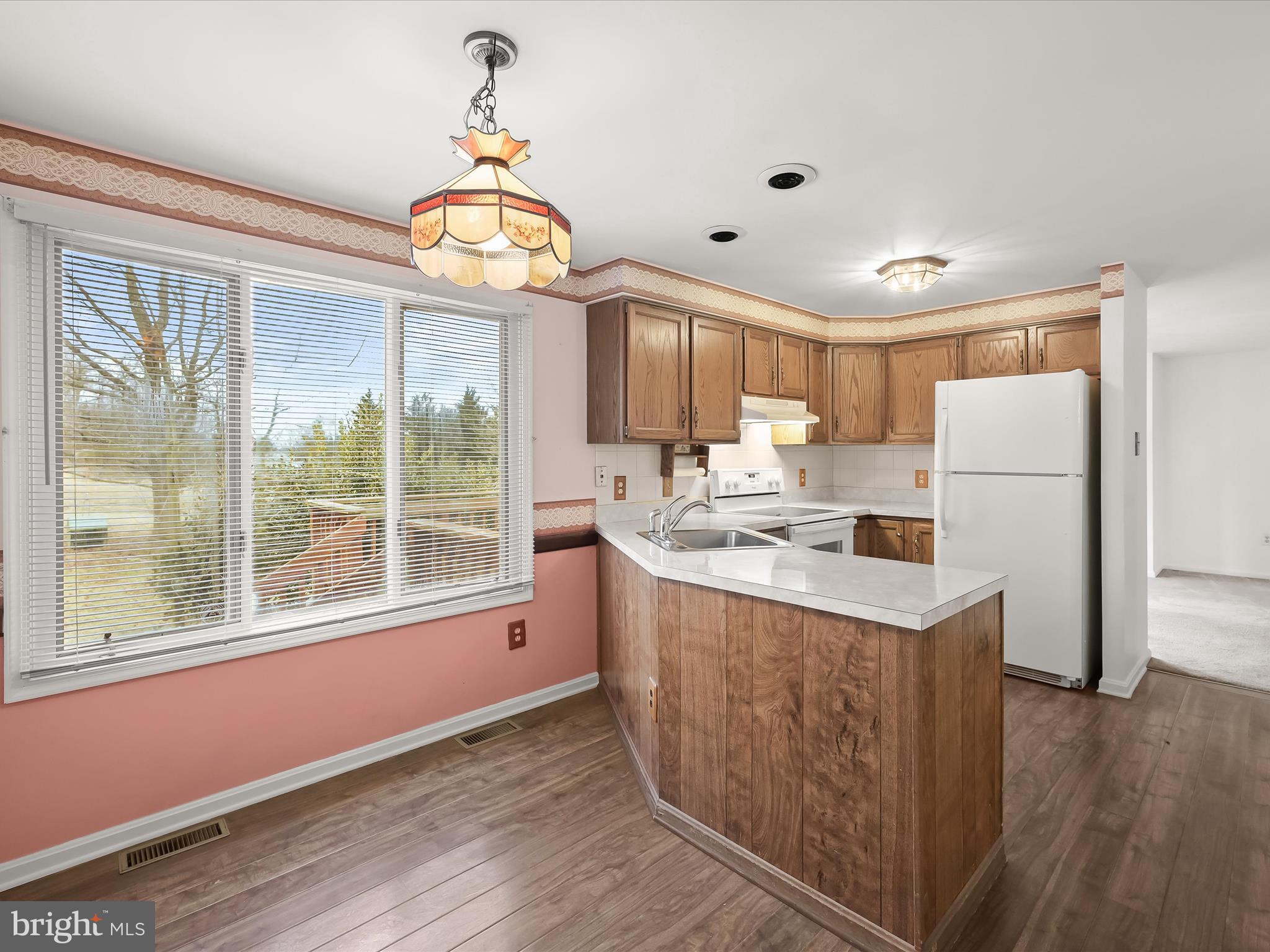 MOUNTVILLE MANOR - Residential