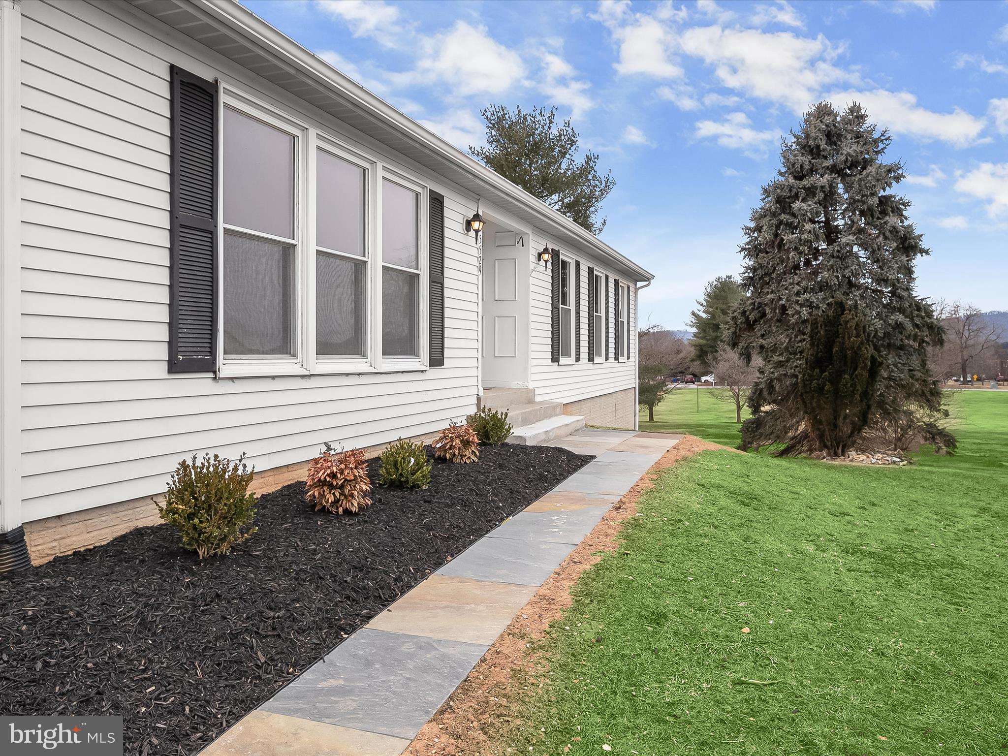 MOUNTVILLE MANOR - Residential