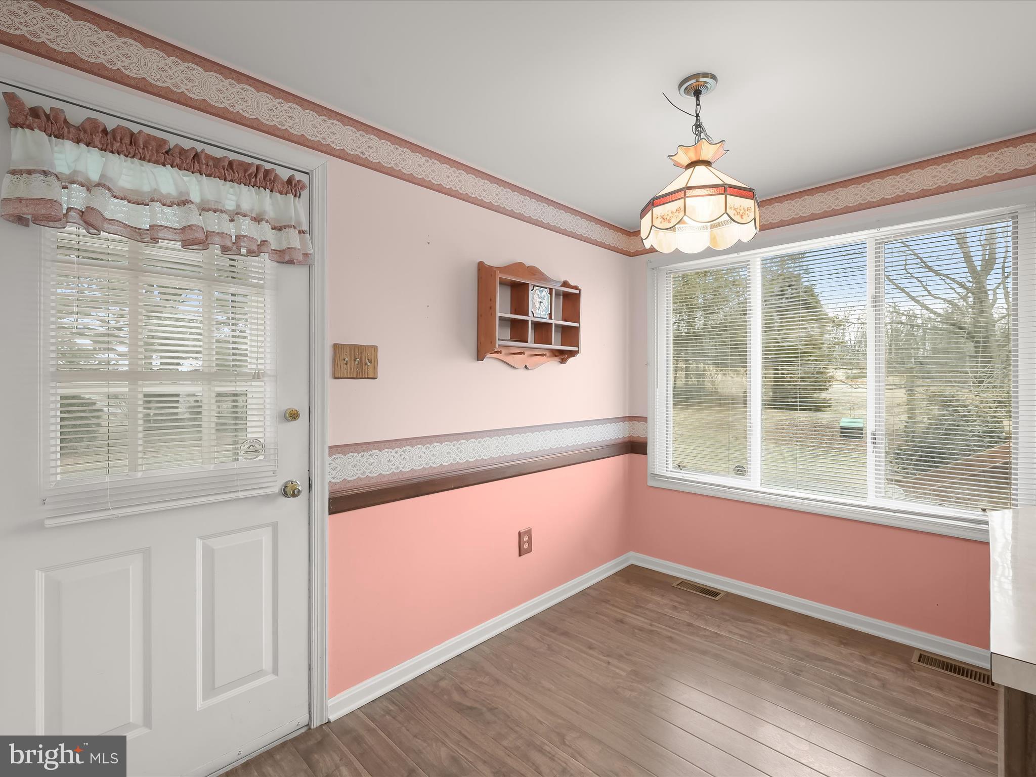 MOUNTVILLE MANOR - Residential