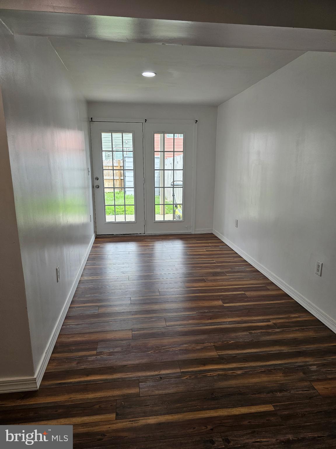 MCCAULEY CROSSING - Residential Lease