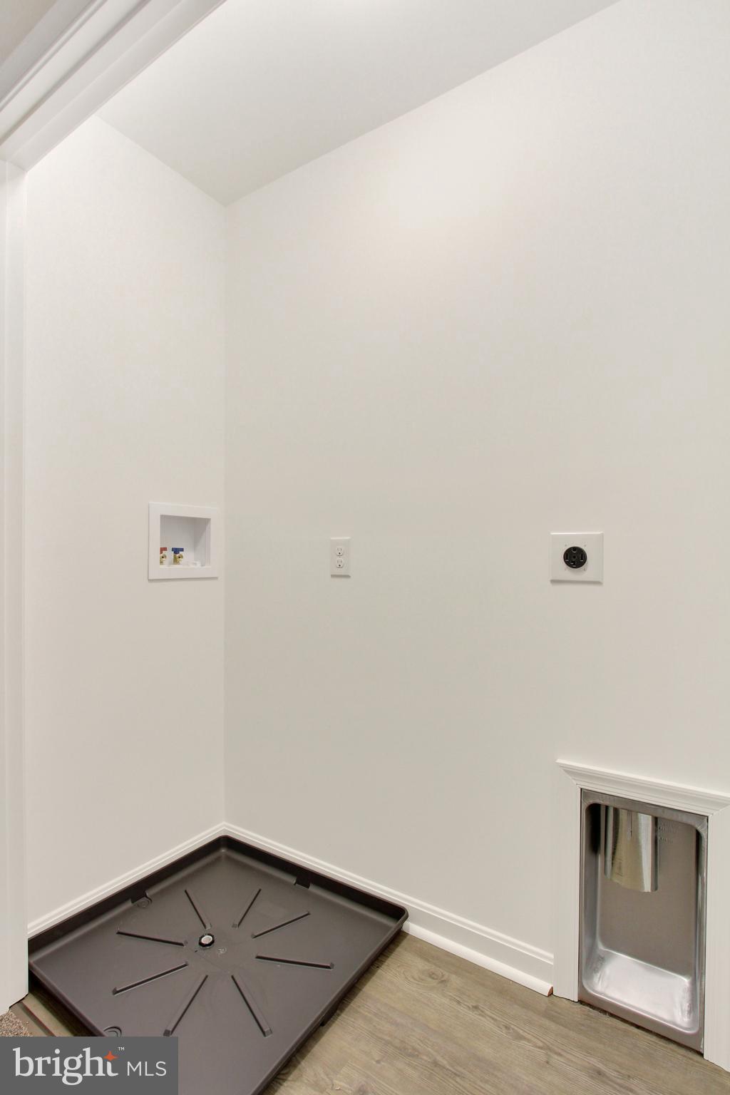 FARMSPRING ESTATES - Residential