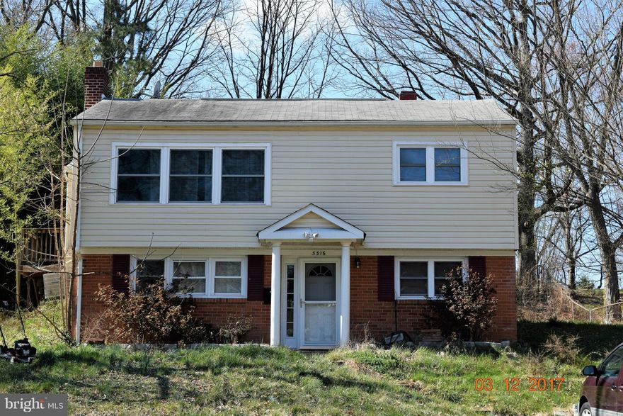 SFH,5 bedrooms, 2 baths in need of some TLC.Granite Counters,Separate Dining,Deck overlooking large back yard.Sold AS IS. Best deal in this neighborhood, offer will be review by Tuesday.