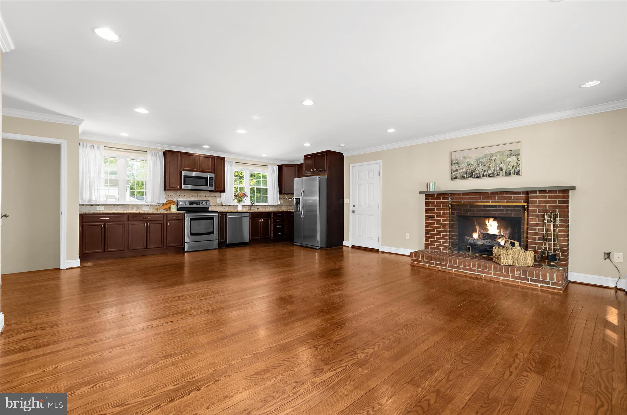 8028 WOODHOLME CIRCLE