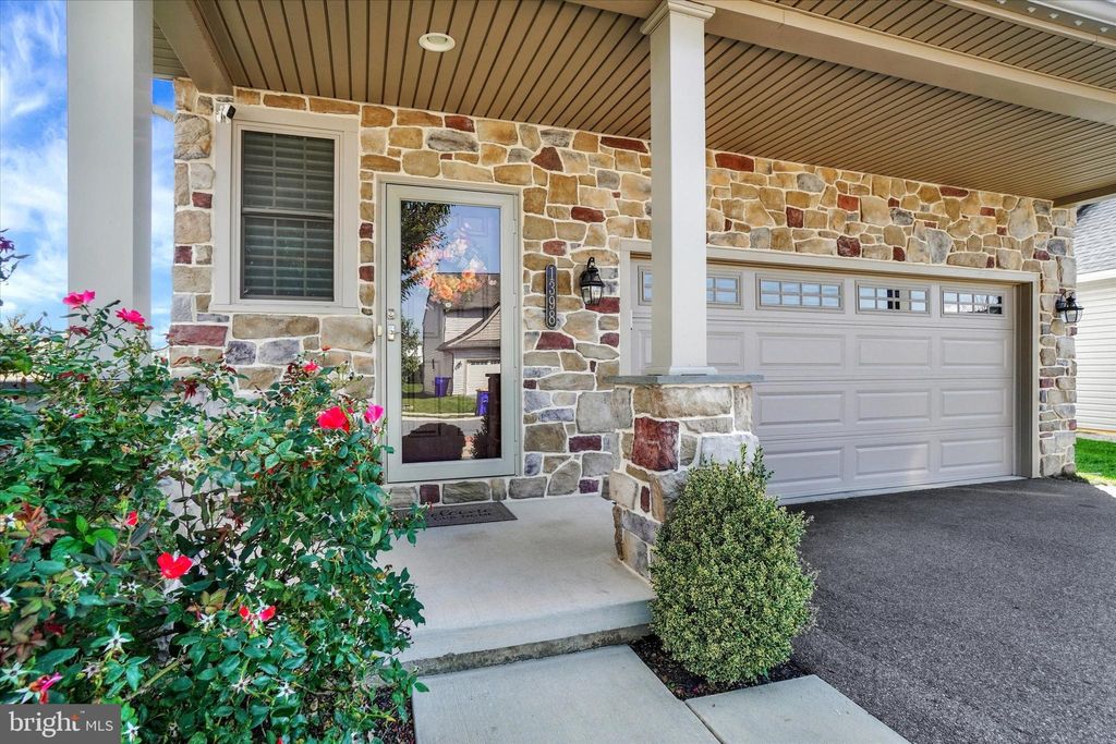 Photo of 1398 Fieldstone Drive, Mount Joy, PA 17552 (MLS # PALA2041924)