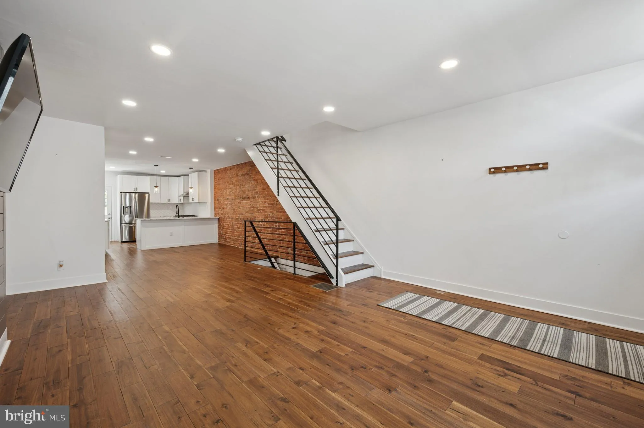 Philadelphia, Pennsylvania 19146, United States, 3 Bedrooms Bedrooms, ,3 BathroomsBathrooms,Residential,Active,166980