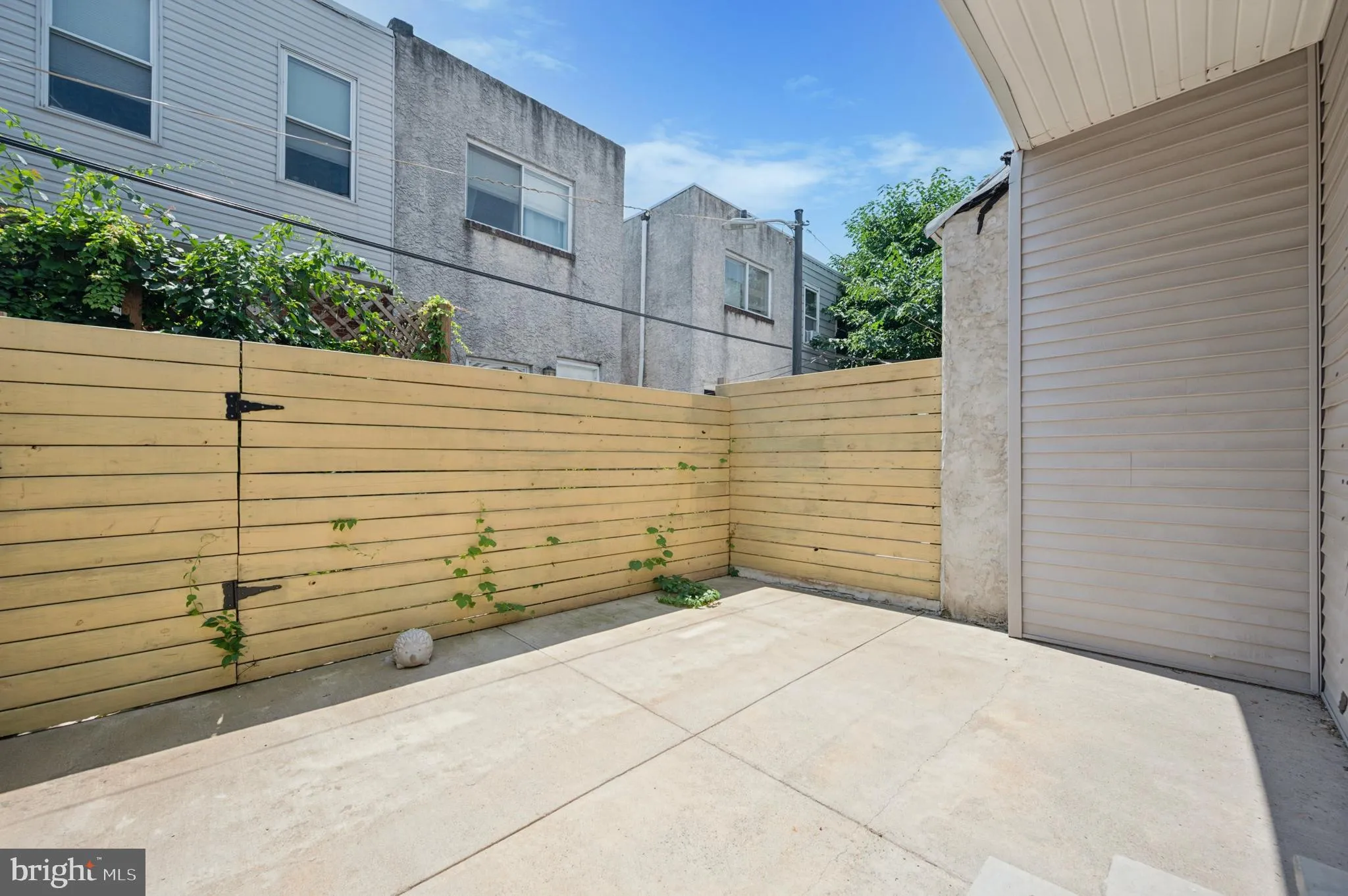 Philadelphia, Pennsylvania 19146, United States, 3 Bedrooms Bedrooms, ,3 BathroomsBathrooms,Residential,Active,166980