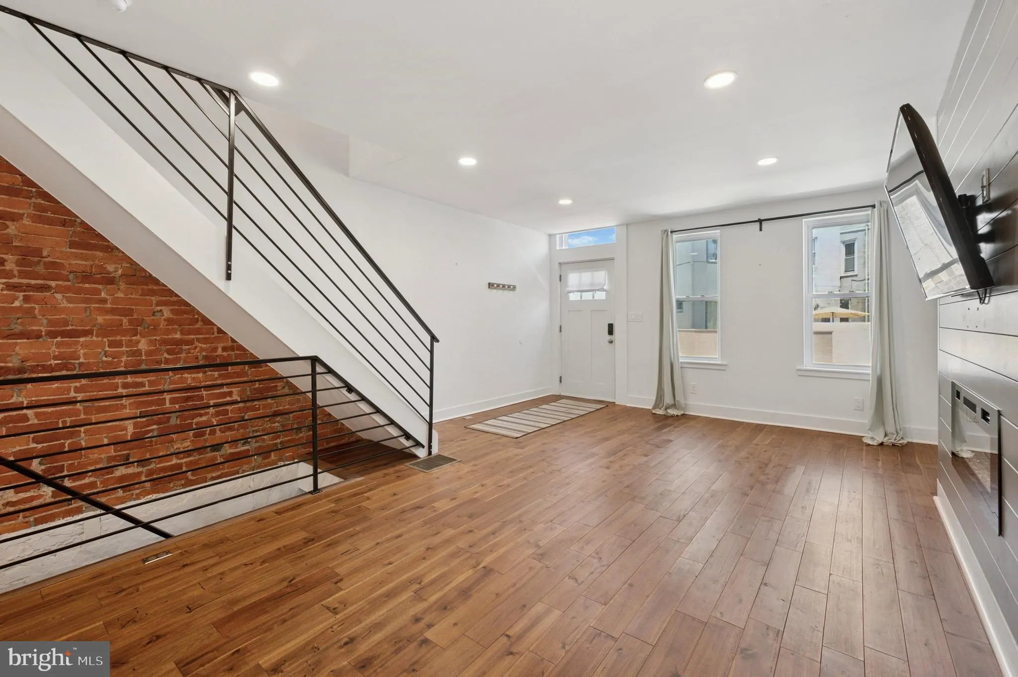 Philadelphia, Pennsylvania 19146, United States, 3 Bedrooms Bedrooms, ,3 BathroomsBathrooms,Residential,Active,166980