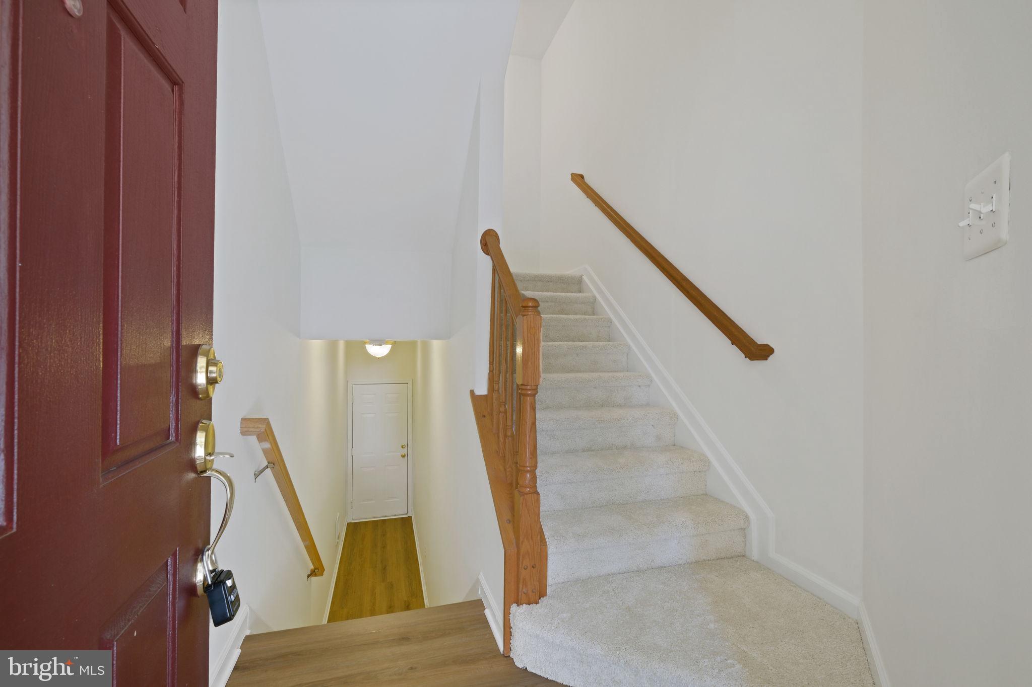 719 MAIN STREET B 719-B