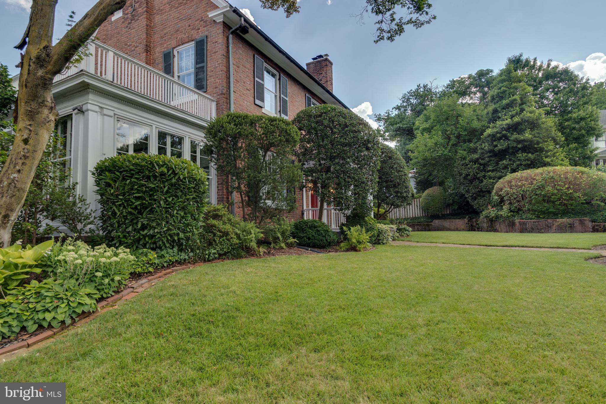 ROSEMONT - Residential