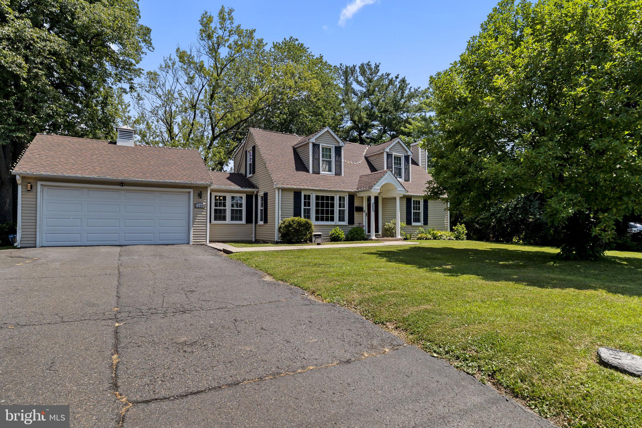 1329 W COUNTY LINE ROAD