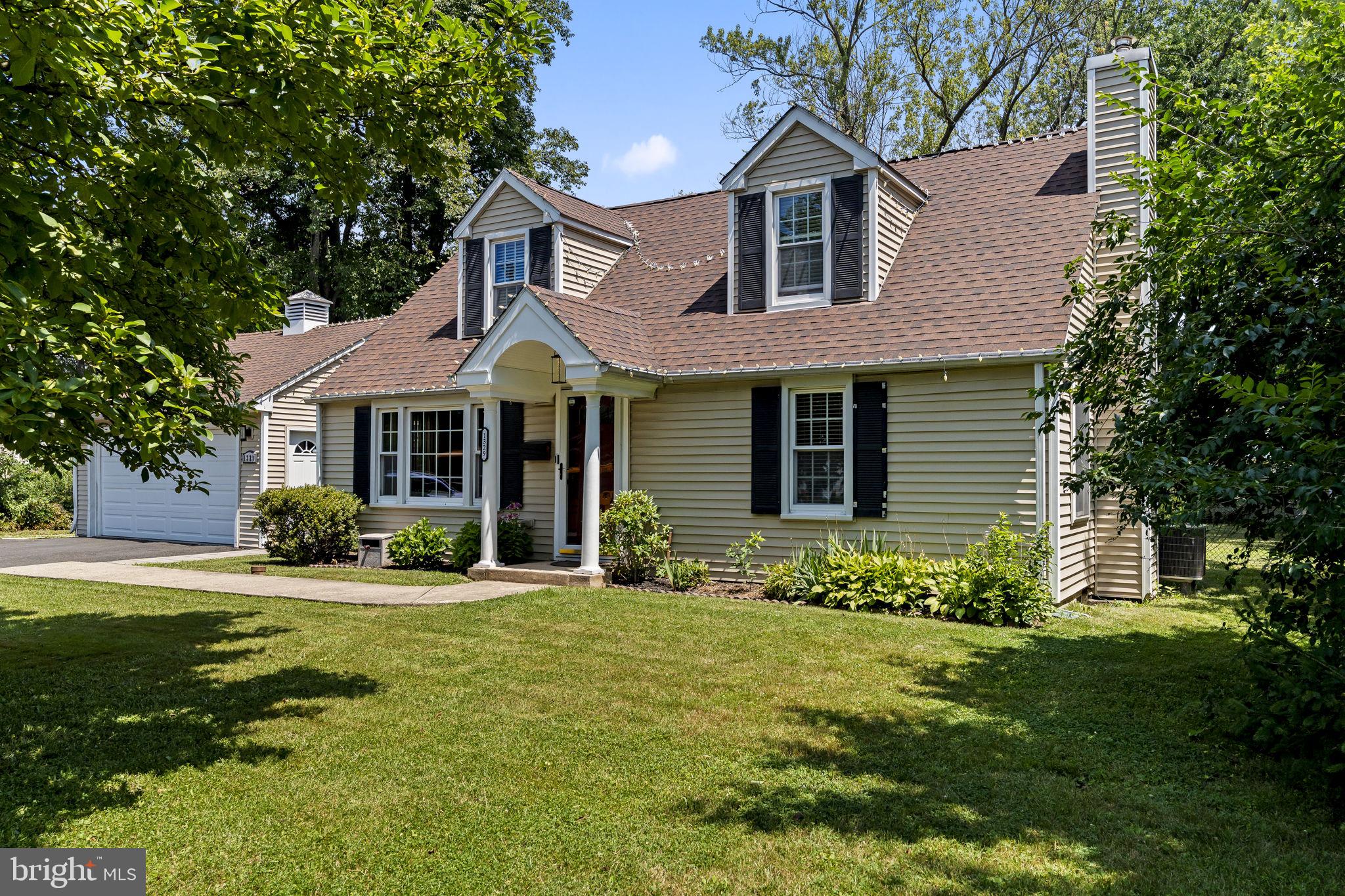 1329 W COUNTY LINE ROAD