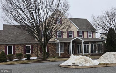 403 WINTERBERRY DRIVE KENNETT SQUARE PA 19348