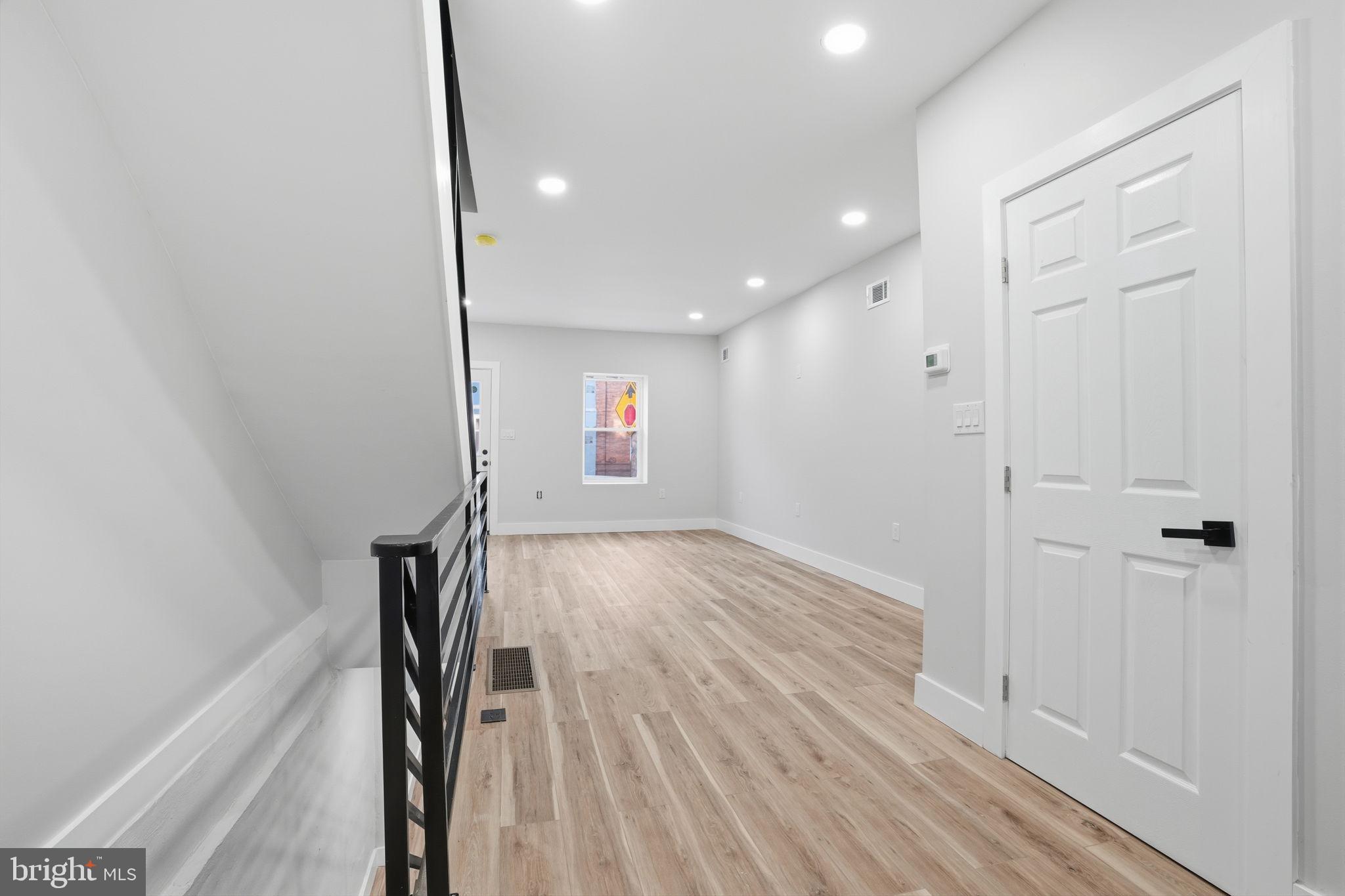 LOWER MOYAMENSING - Residential