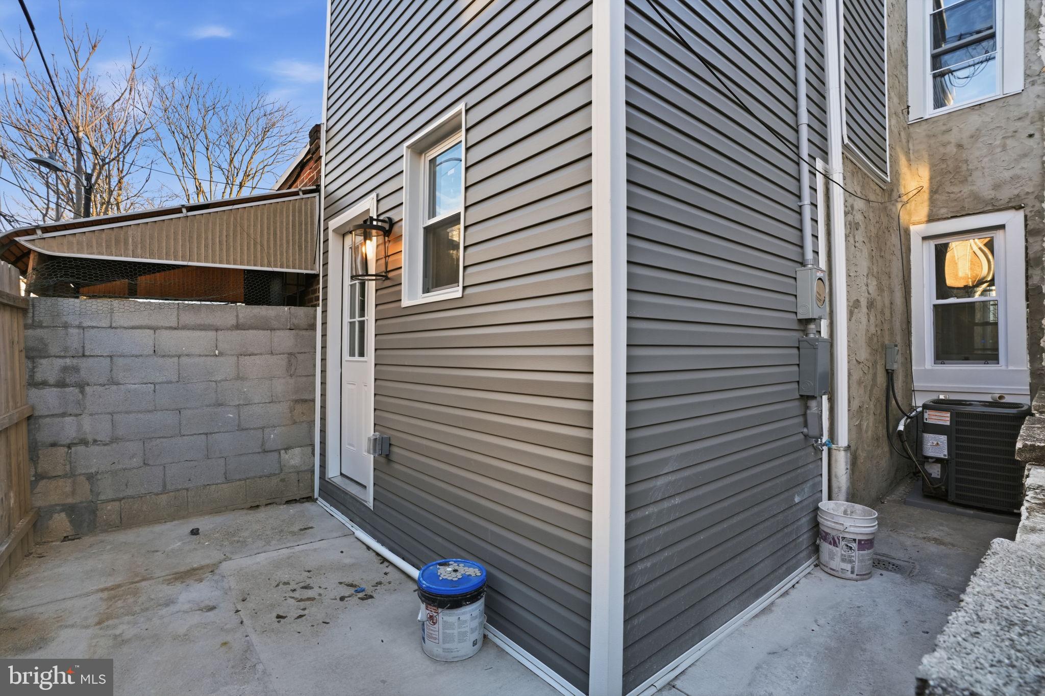 LOWER MOYAMENSING - Residential