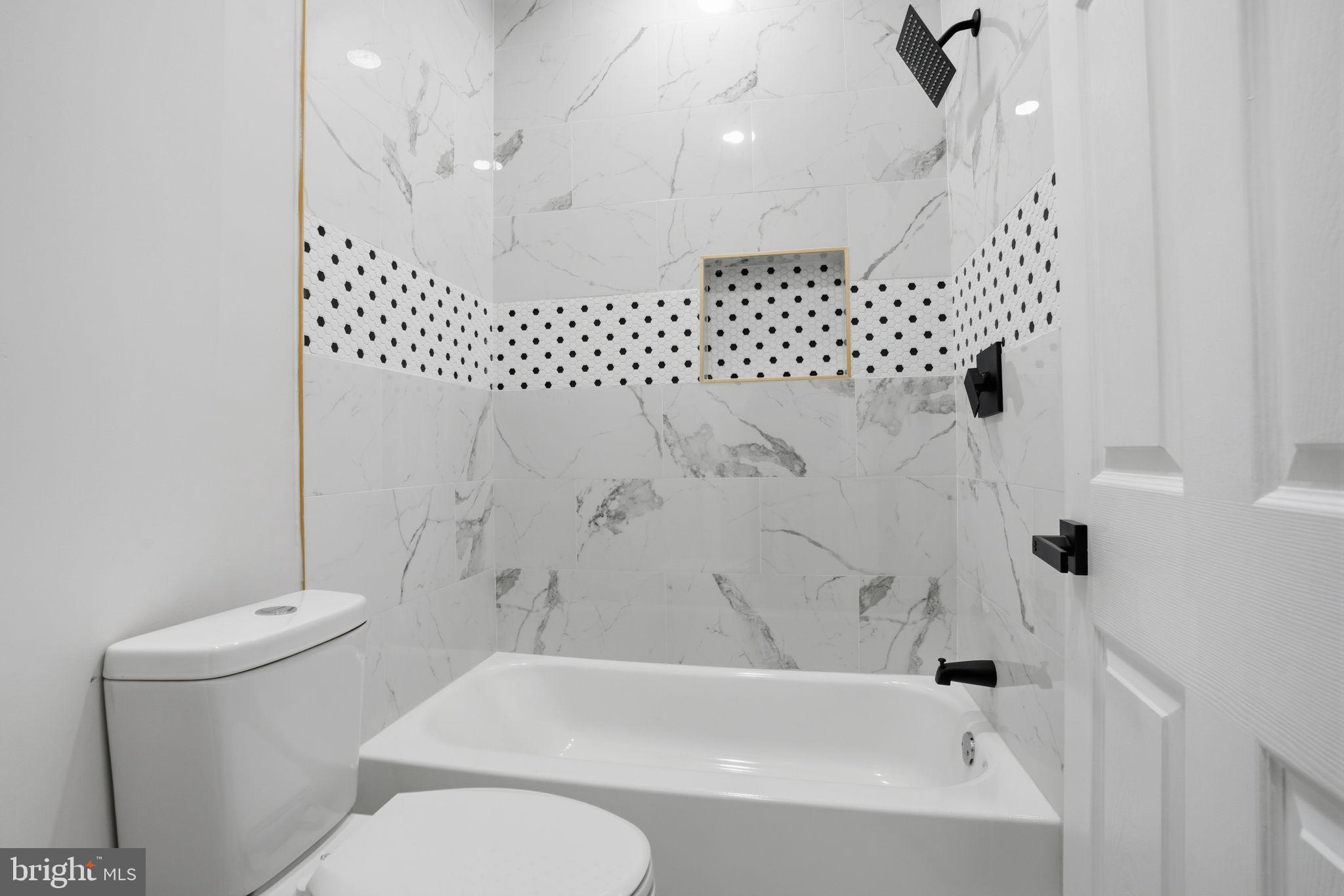 LOWER MOYAMENSING - Residential