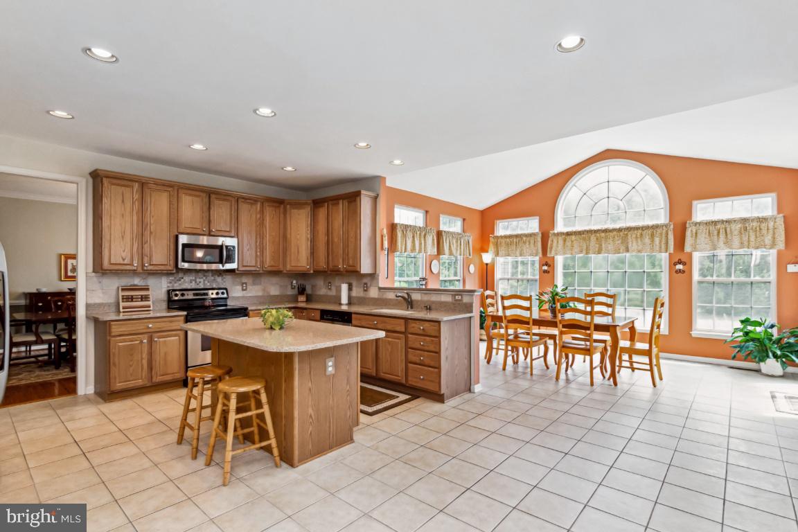 STONE MANOR - Residential