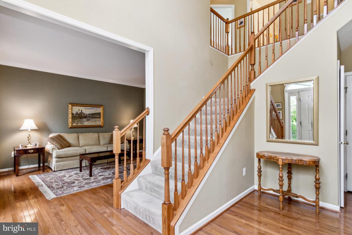 STONE MANOR - Residential