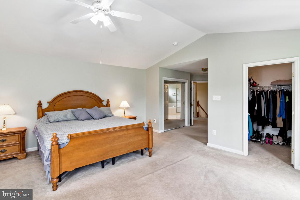 STONE MANOR - Residential