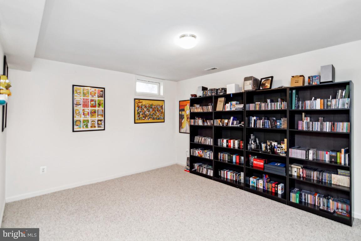 STONE MANOR - Residential