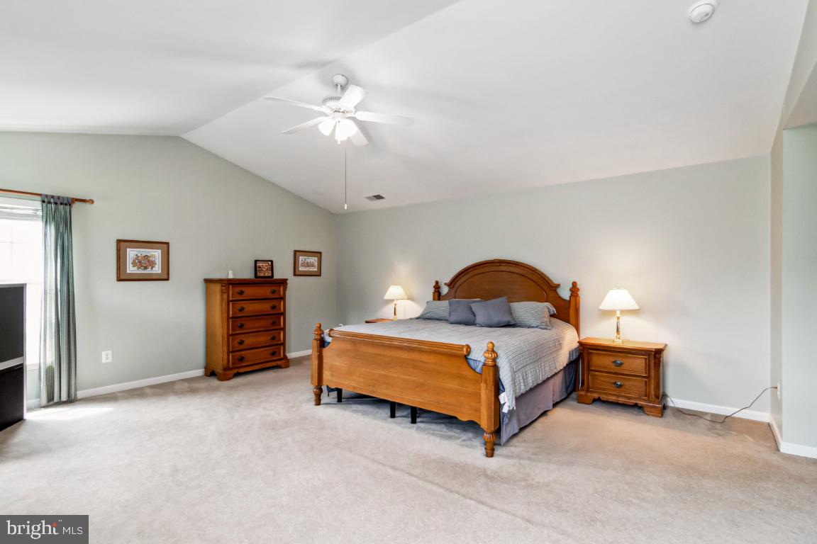 STONE MANOR - Residential