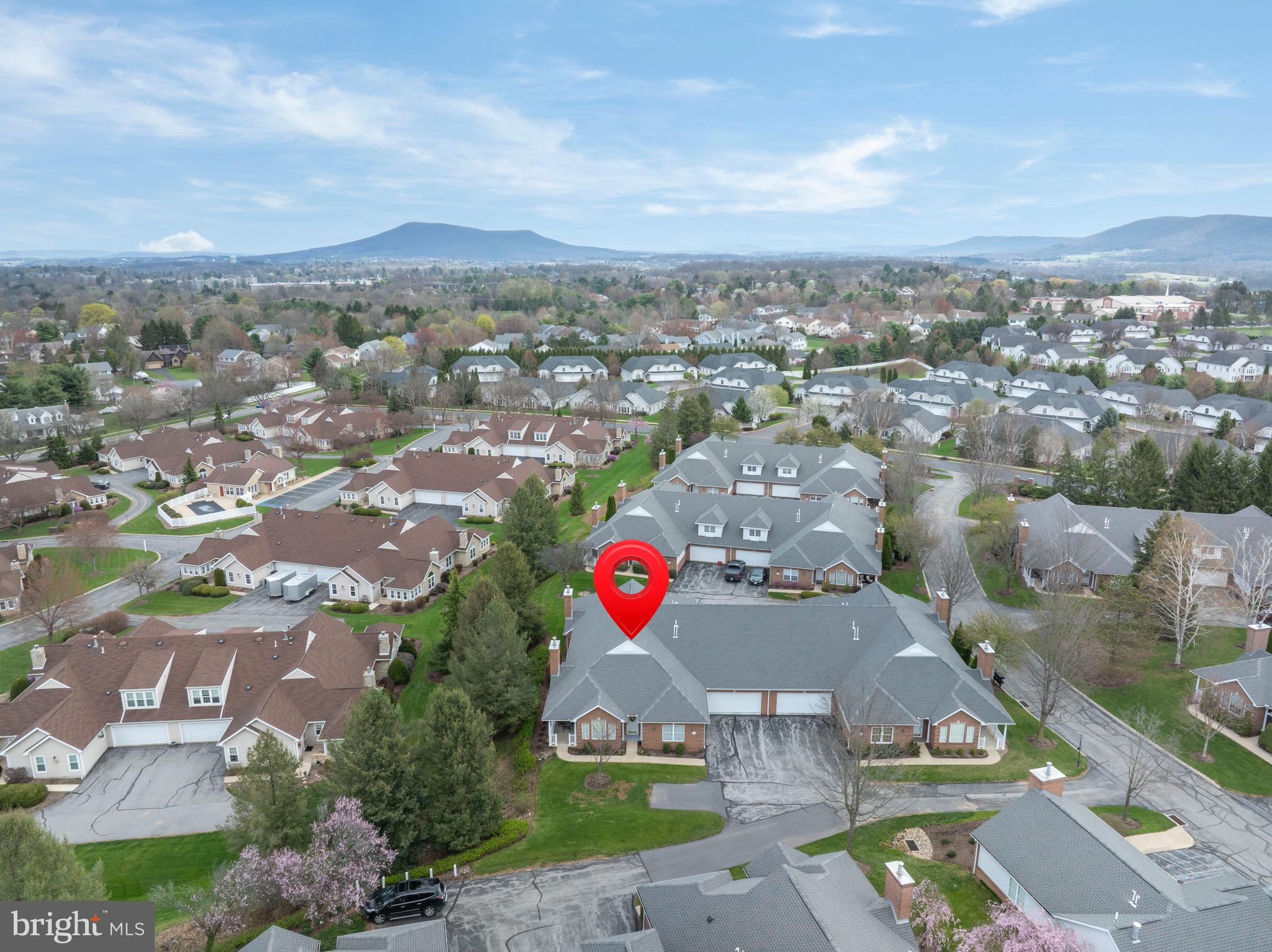 ENGLISH MEADOWS - Residential