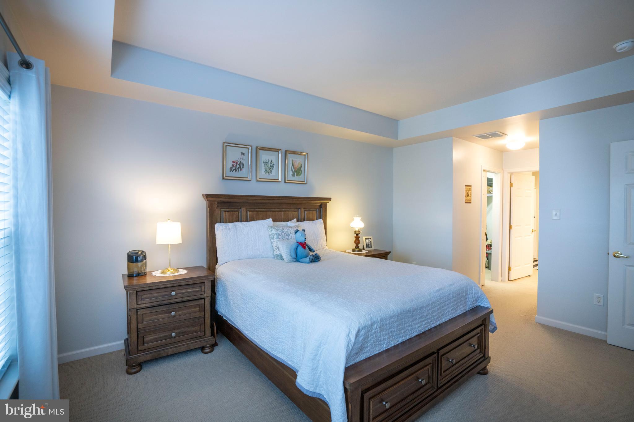 ENGLISH MEADOWS - Residential