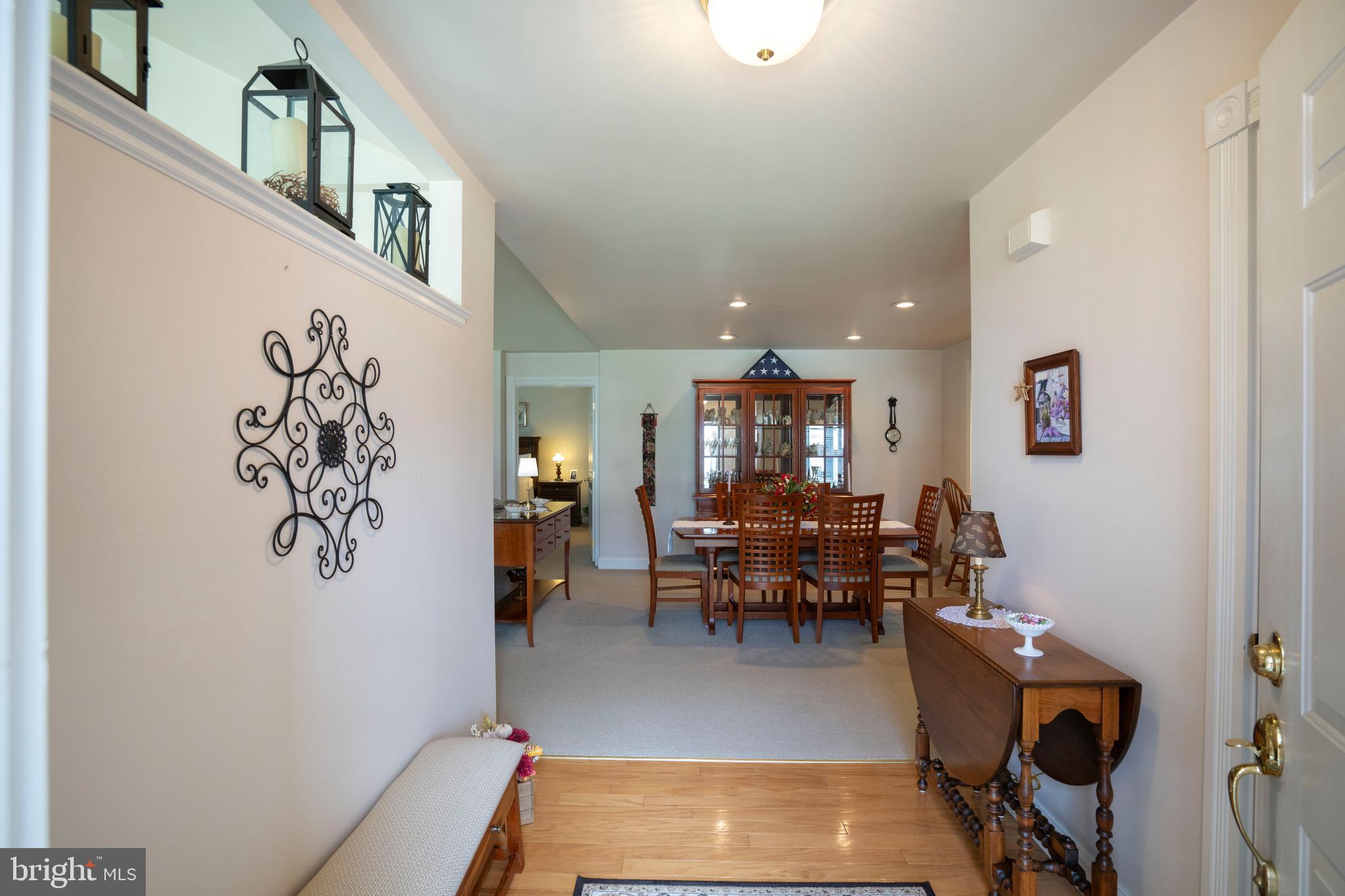 ENGLISH MEADOWS - Residential