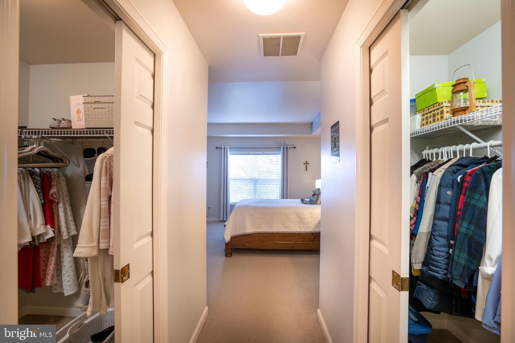 ENGLISH MEADOWS - Residential