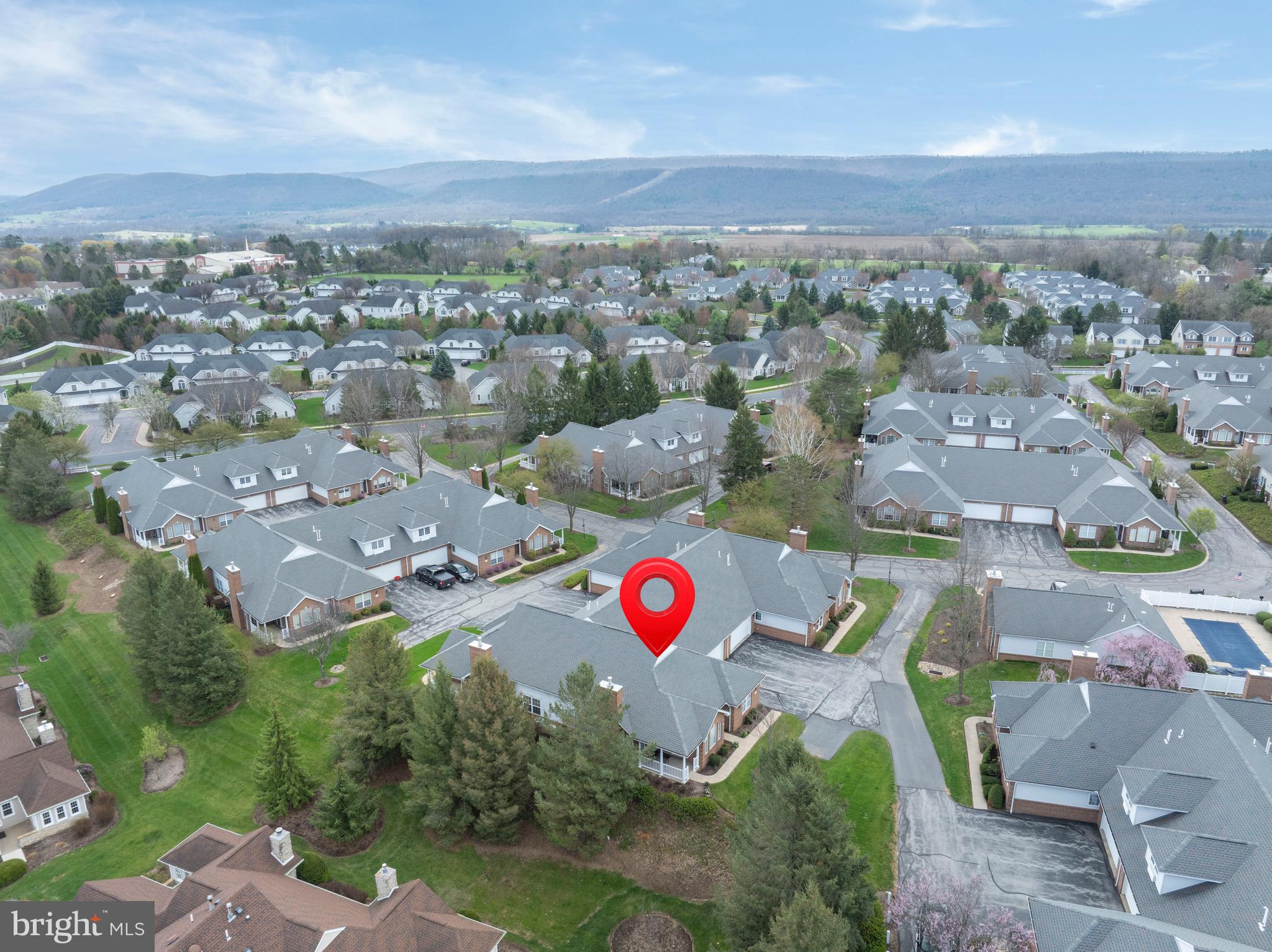 ENGLISH MEADOWS - Residential