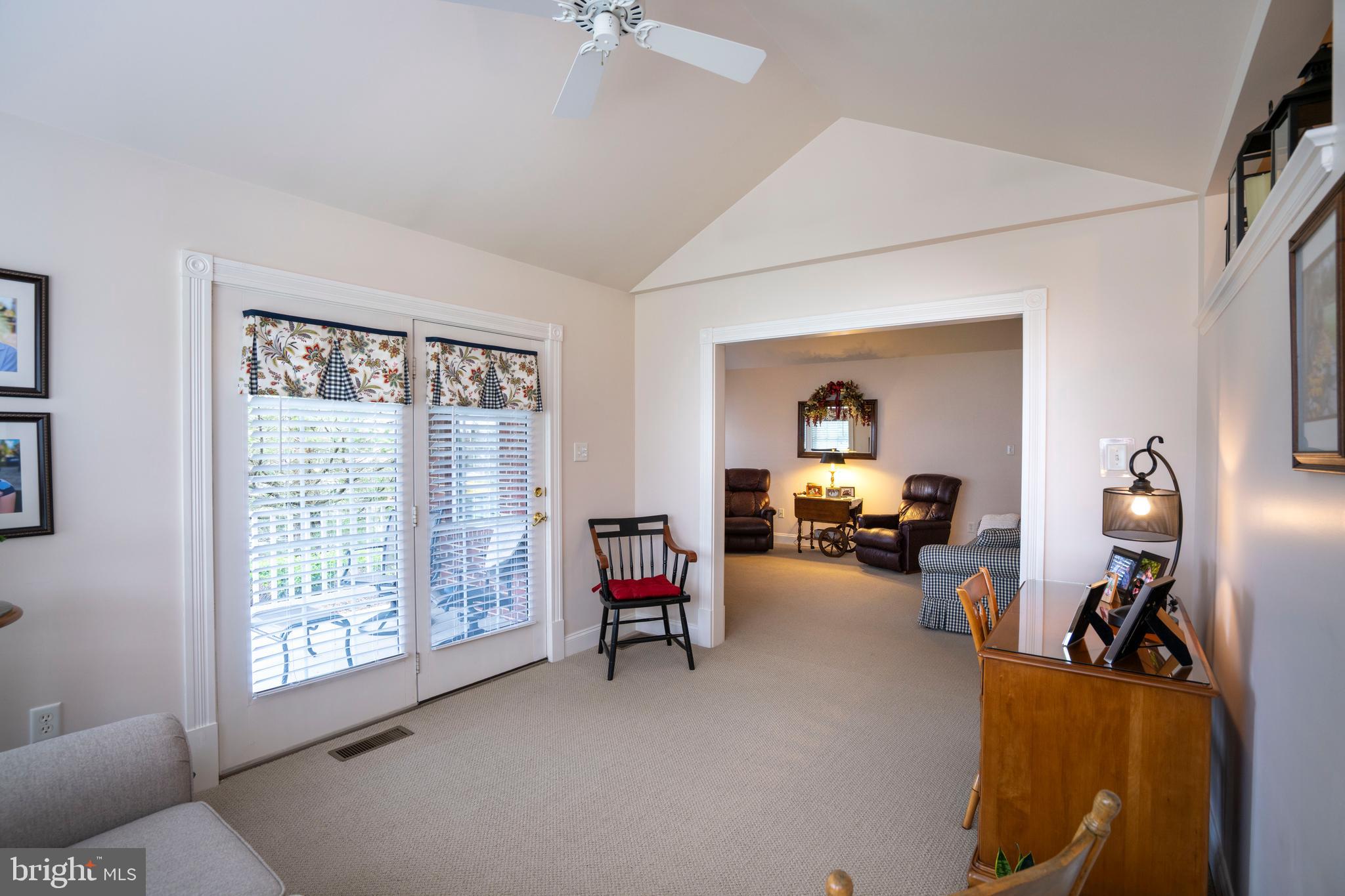 ENGLISH MEADOWS - Residential