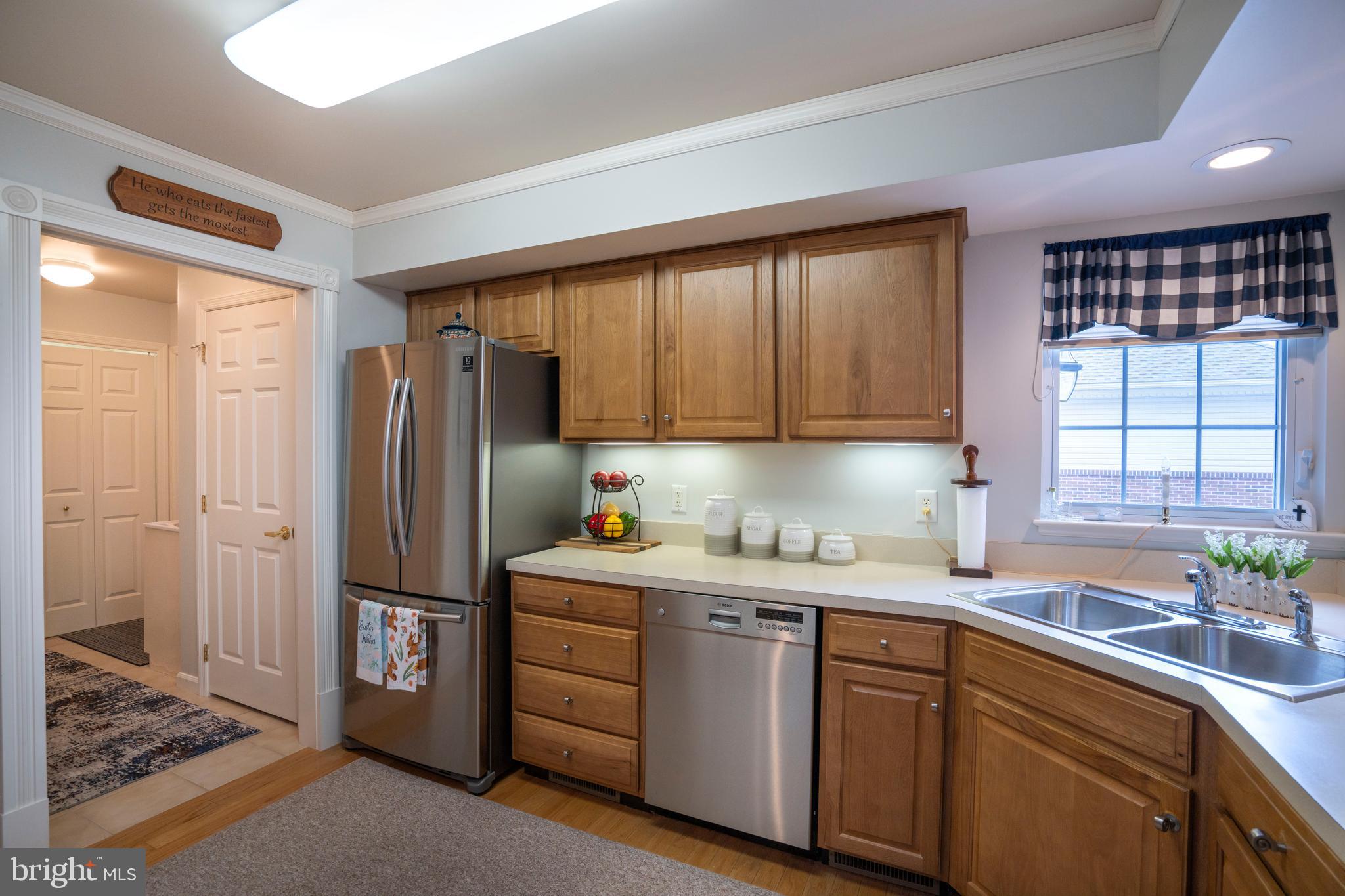 ENGLISH MEADOWS - Residential