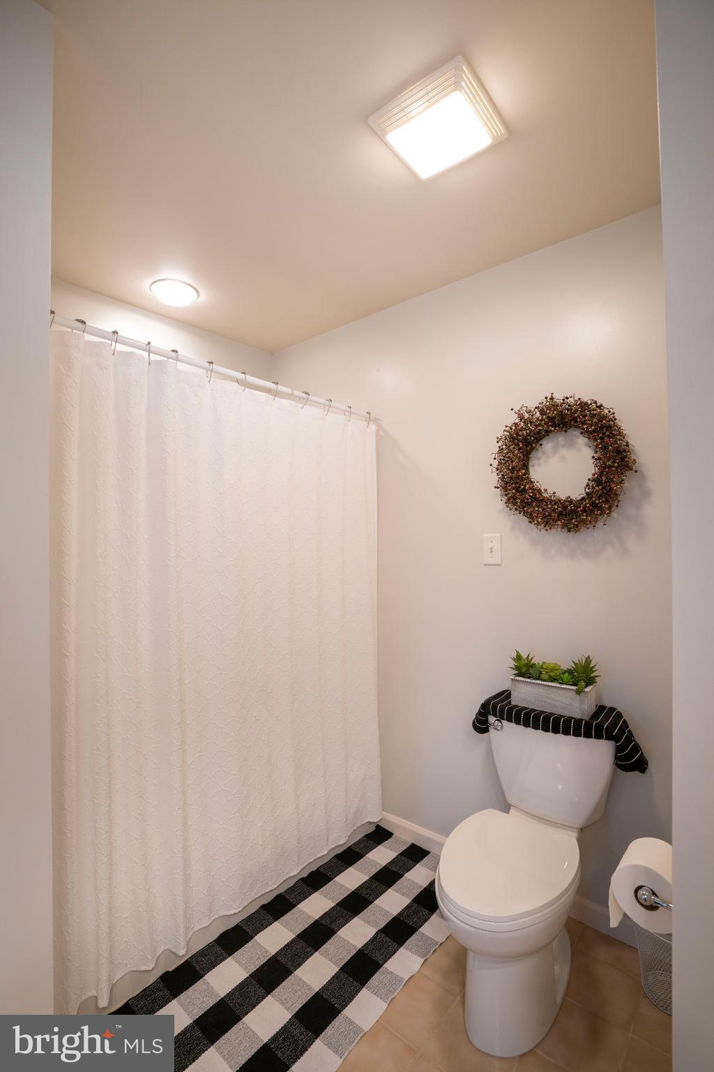 ENGLISH MEADOWS - Residential