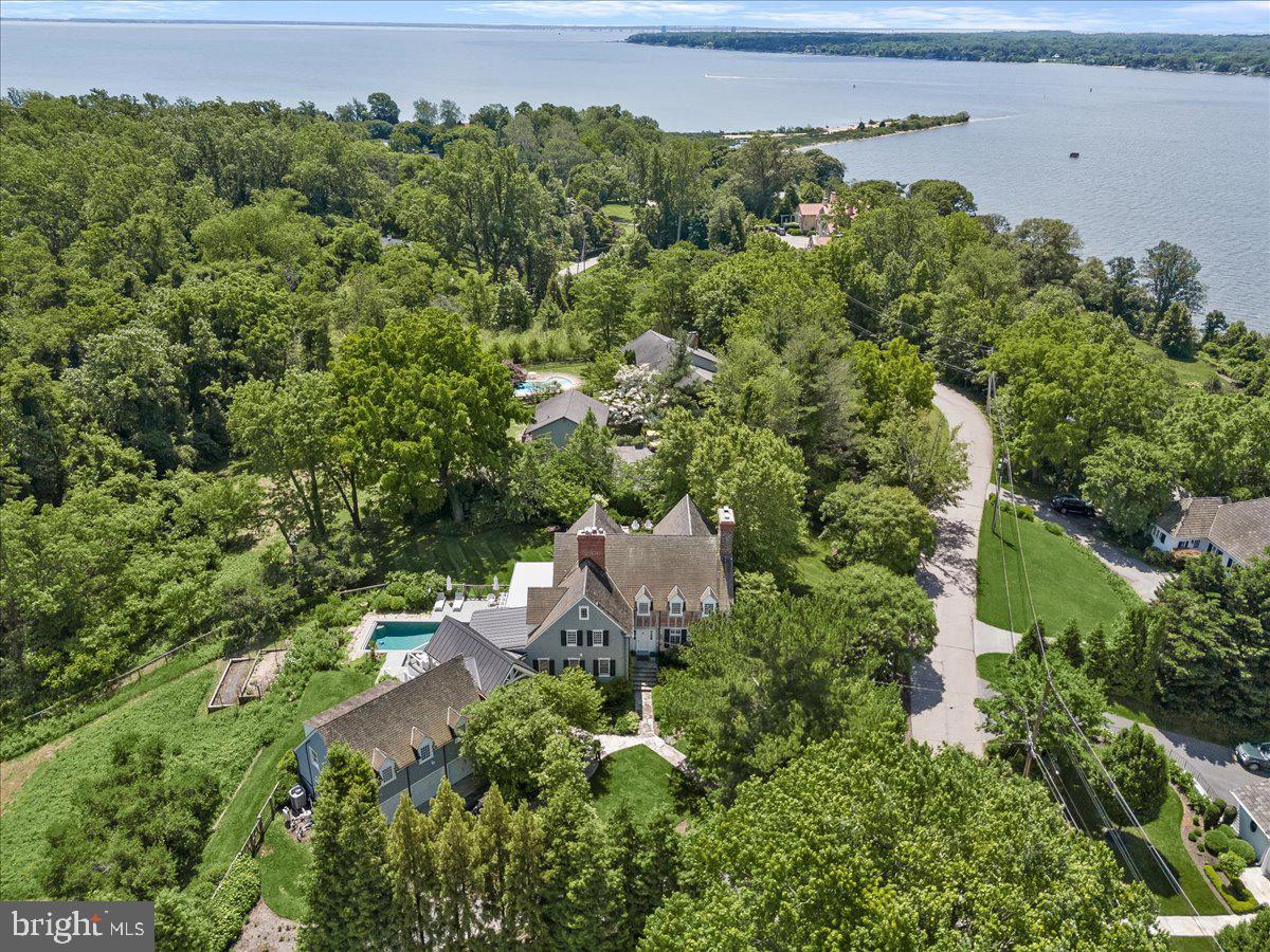 GIBSON ISLAND - Residential