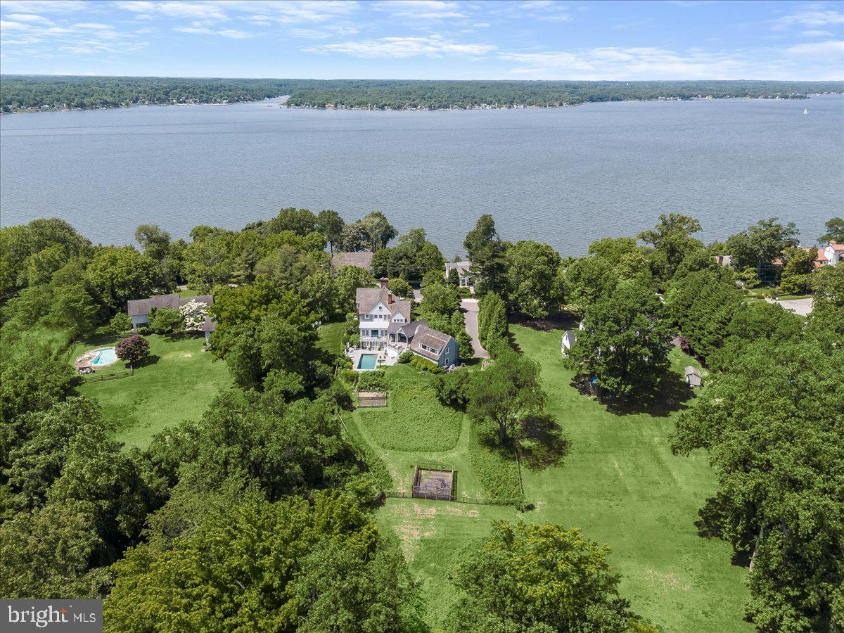 GIBSON ISLAND - Residential