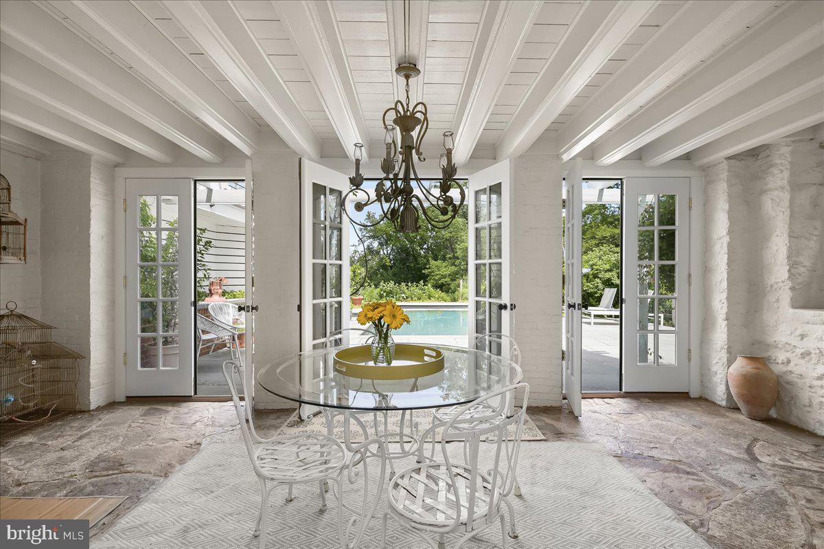 GIBSON ISLAND - Residential