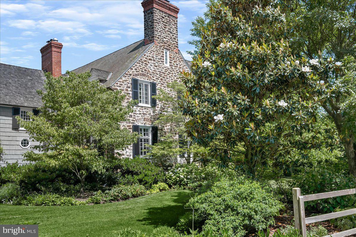 GIBSON ISLAND - Residential