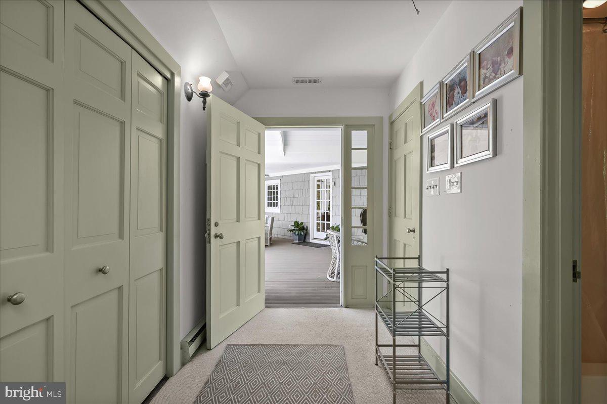 GIBSON ISLAND - Residential