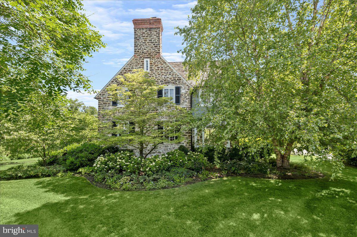 GIBSON ISLAND - Residential