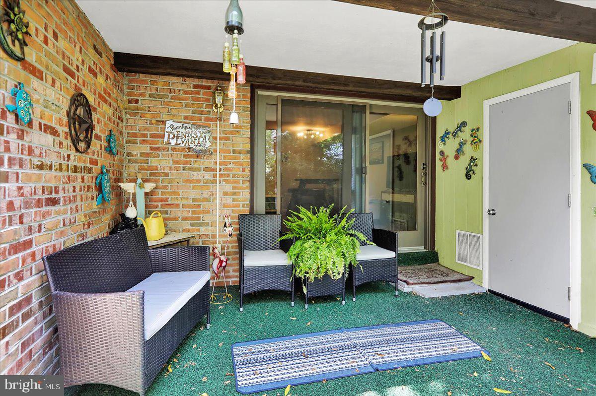 CRESTWOOD - Residential